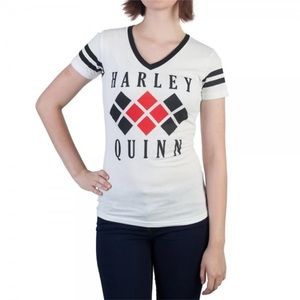 NWOT Medium Short-sleeved Harley Quinn Shirt